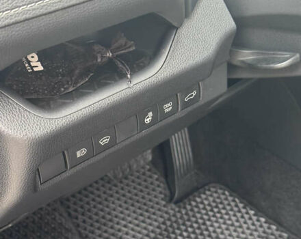 Чорний Тойота РАВ 4, об'ємом двигуна 2.49 л та пробігом 18 тис. км за 44000 $, фото 11 на Automoto.ua