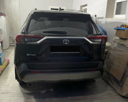 Чорний Тойота РАВ 4, об'ємом двигуна 1.99 л та пробігом 10 тис. км за 37000 $, фото 6 на Automoto.ua