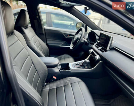 Черный Тойота РАВ 4, объемом двигателя 2.5 л и пробегом 2 тыс. км за 47500 $, фото 31 на Automoto.ua