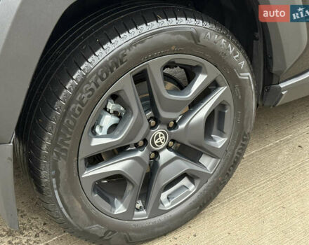 Чорний Тойота РАВ 4, об'ємом двигуна 2.49 л та пробігом 13 тис. км за 47500 $, фото 3 на Automoto.ua