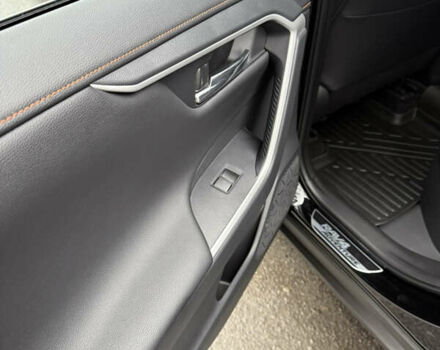 Чорний Тойота РАВ 4, об'ємом двигуна 2.49 л та пробігом 13 тис. км за 47500 $, фото 18 на Automoto.ua