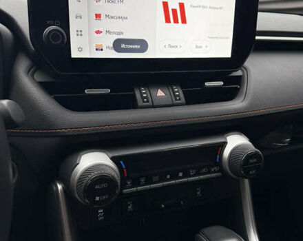 Чорний Тойота РАВ 4, об'ємом двигуна 2.49 л та пробігом 13 тис. км за 47500 $, фото 13 на Automoto.ua