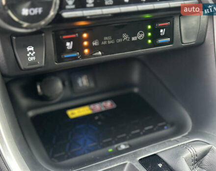 Черный Тойота РАВ 4, объемом двигателя 2.49 л и пробегом 20 тыс. км за 46750 $, фото 36 на Automoto.ua