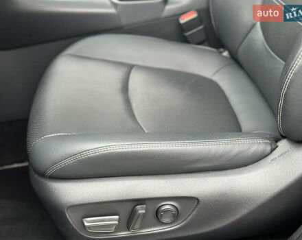 Черный Тойота РАВ 4, объемом двигателя 2.49 л и пробегом 20 тыс. км за 46750 $, фото 27 на Automoto.ua