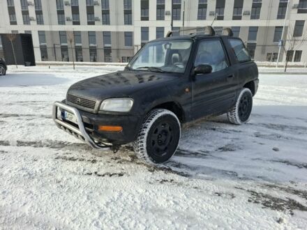 Черный Тойота РАВ 4, объемом двигателя 0 л и пробегом 299 тыс. км за 1550 $, фото 1 на Automoto.ua