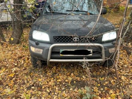 Чорний Тойота РАВ 4, об'ємом двигуна 2 л та пробігом 3 тис. км за 2500 $, фото 1 на Automoto.ua