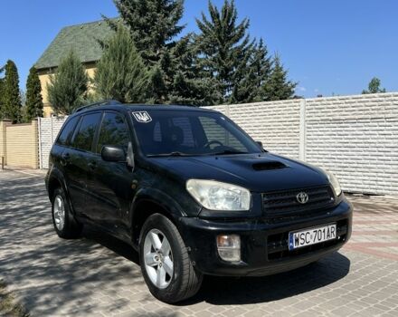 Черный Тойота РАВ 4, объемом двигателя 2 л и пробегом 350 тыс. км за 2999 $, фото 1 на Automoto.ua