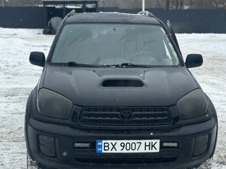 Черный Тойота РАВ 4, объемом двигателя 2 л и пробегом 354 тыс. км за 8000 $, фото 1 на Automoto.ua