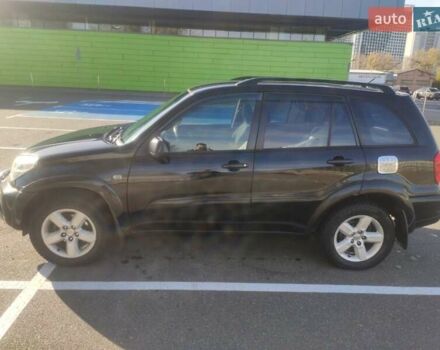 Черный Тойота РАВ 4, объемом двигателя 2 л и пробегом 506 тыс. км за 5300 $, фото 1 на Automoto.ua