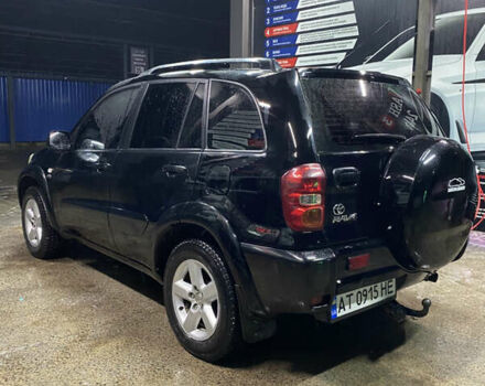 Черный Тойота РАВ 4, объемом двигателя 2 л и пробегом 269 тыс. км за 7500 $, фото 1 на Automoto.ua
