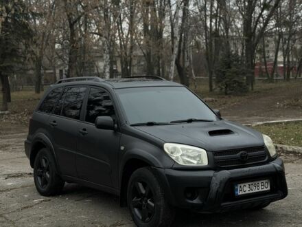Чорний Тойота РАВ 4, об'ємом двигуна 2 л та пробігом 285 тис. км за 4300 $, фото 1 на Automoto.ua