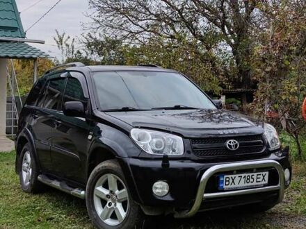 Черный Тойота РАВ 4, объемом двигателя 2 л и пробегом 186 тыс. км за 9500 $, фото 1 на Automoto.ua