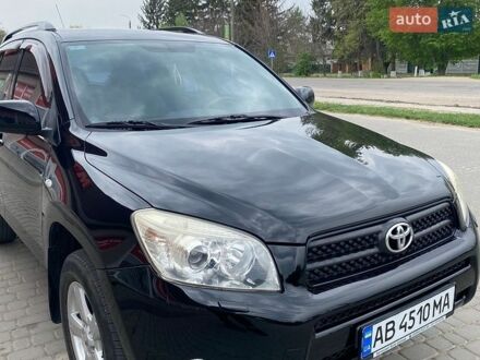 Черный Тойота РАВ 4, объемом двигателя 2 л и пробегом 157 тыс. км за 9300 $, фото 1 на Automoto.ua