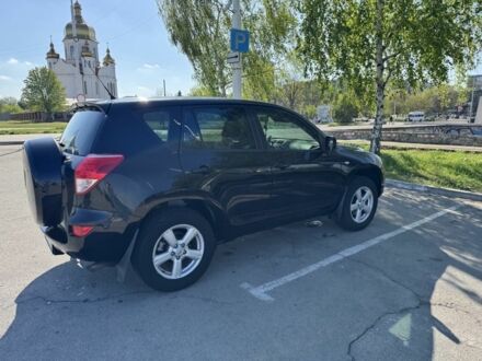 Чорний Тойота РАВ 4, об'ємом двигуна 2 л та пробігом 3 тис. км за 9500 $, фото 1 на Automoto.ua