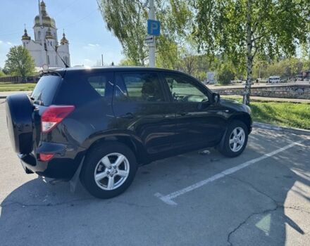 Черный Тойота РАВ 4, объемом двигателя 2 л и пробегом 226 тыс. км за 9500 $, фото 1 на Automoto.ua