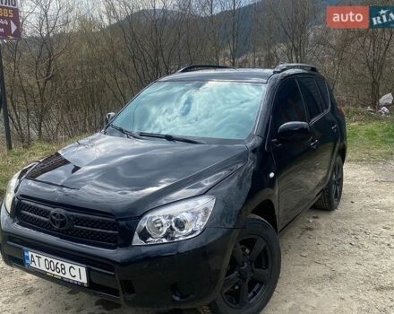 Черный Тойота РАВ 4, объемом двигателя 2 л и пробегом 306 тыс. км за 6500 $, фото 1 на Automoto.ua