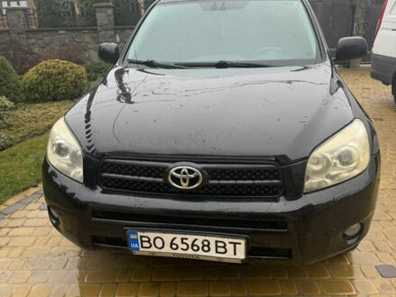 Черный Тойота РАВ 4, объемом двигателя 2 л и пробегом 230 тыс. км за 8500 $, фото 1 на Automoto.ua