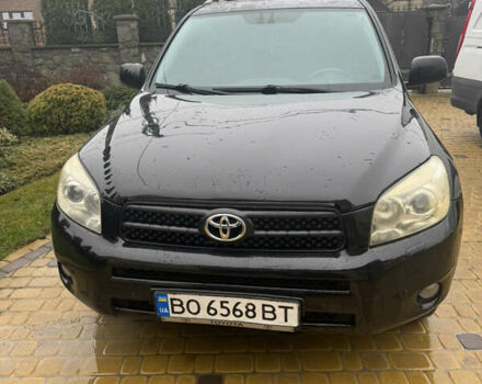 Черный Тойота РАВ 4, объемом двигателя 2 л и пробегом 230 тыс. км за 8500 $, фото 1 на Automoto.ua