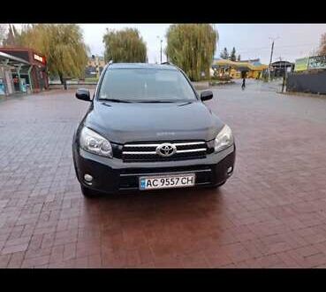 Черный Тойота РАВ 4, объемом двигателя 2.2 л и пробегом 250 тыс. км за 8300 $, фото 1 на Automoto.ua