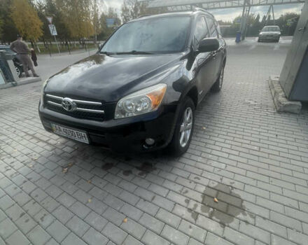 Черный Тойота РАВ 4, объемом двигателя 2.36 л и пробегом 241 тыс. км за 8900 $, фото 1 на Automoto.ua
