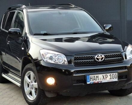 Черный Тойота РАВ 4, объемом двигателя 2 л и пробегом 194 тыс. км за 3044 $, фото 1 на Automoto.ua