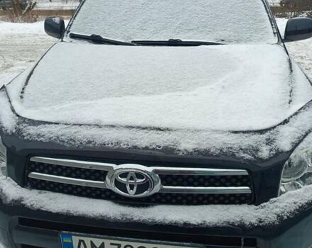 Черный Тойота РАВ 4, объемом двигателя 2 л и пробегом 270 тыс. км за 9000 $, фото 1 на Automoto.ua