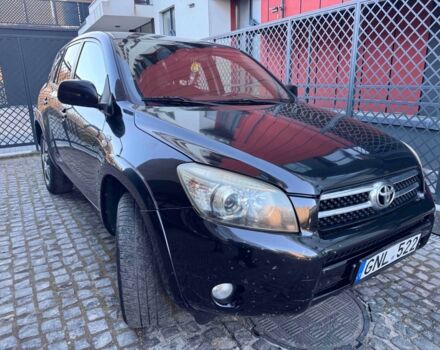 Черный Тойота РАВ 4, объемом двигателя 2.2 л и пробегом 275 тыс. км за 4500 $, фото 1 на Automoto.ua