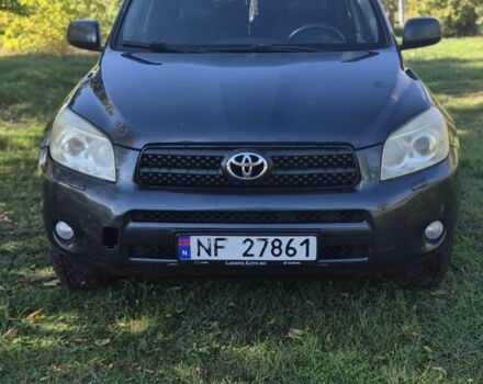Чорний Тойота РАВ 4, об'ємом двигуна 0 л та пробігом 200 тис. км за 4298 $, фото 1 на Automoto.ua