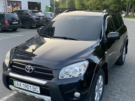 Тойота РАВ 4 2007 у Хмельницькому на Automoto.ua Чорний Тойота РАВ 4, об'ємом двигуна 2.4 л та пробігом 230 тис. км за 9500 $, фото 1 на Automoto.ua