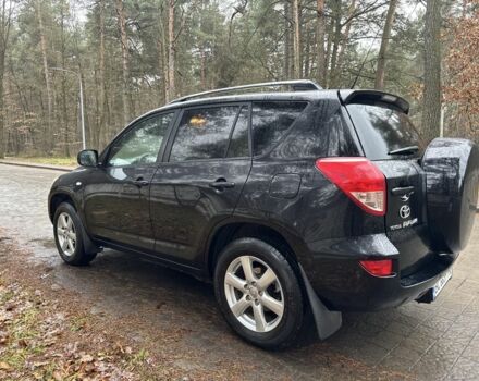 Черный Тойота РАВ 4, объемом двигателя 0 л и пробегом 282 тыс. км за 10000 $, фото 1 на Automoto.ua
