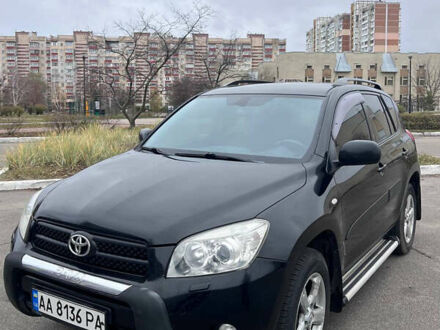 Черный Тойота РАВ 4, объемом двигателя 2 л и пробегом 248 тыс. км за 8700 $, фото 1 на Automoto.ua