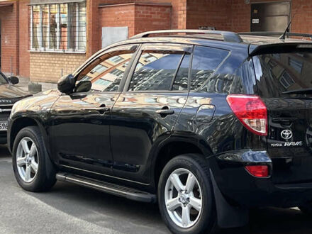 Черный Тойота РАВ 4, объемом двигателя 2 л и пробегом 277 тыс. км за 10300 $, фото 1 на Automoto.ua