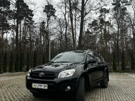 Чорний Тойота РАВ 4, об'ємом двигуна 2.36 л та пробігом 445 тис. км за 10000 $, фото 1 на Automoto.ua