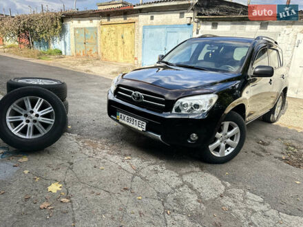 Тойота РАВ 4 2008 в Харькове на Automoto.ua Черный Тойота РАВ 4, объемом двигателя 2 л и пробегом 235 тыс. км за 9700 $, фото 1 на Automoto.ua