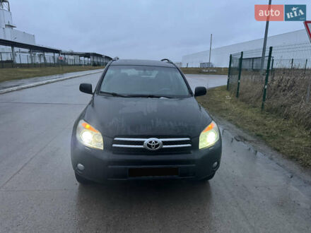 Чорний Тойота РАВ 4, об'ємом двигуна 2 л та пробігом 270 тис. км за 8500 $, фото 1 на Automoto.ua