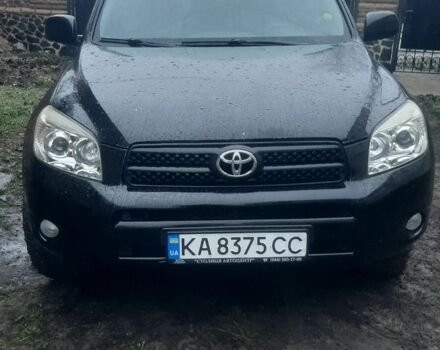 Черный Тойота РАВ 4, объемом двигателя 2.4 л и пробегом 317 тыс. км за 9500 $, фото 1 на Automoto.ua