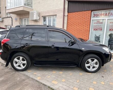 Черный Тойота РАВ 4, объемом двигателя 2 л и пробегом 270 тыс. км за 9500 $, фото 1 на Automoto.ua