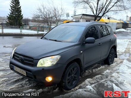 Черный Тойота РАВ 4, объемом двигателя 2.2 л и пробегом 252 тыс. км за 3700 $, фото 1 на Automoto.ua
