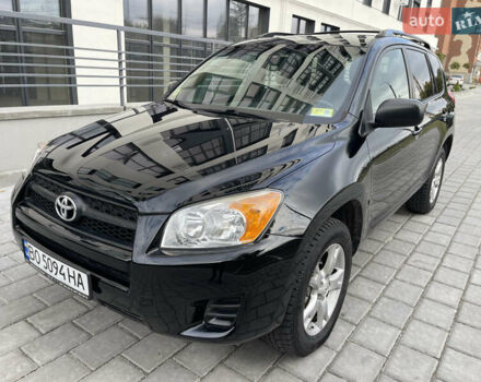 Черный Тойота РАВ 4, объемом двигателя 2.49 л и пробегом 220 тыс. км за 10500 $, фото 1 на Automoto.ua