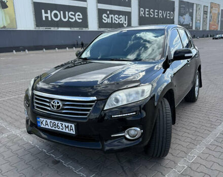 Черный Тойота РАВ 4, объемом двигателя 2.2 л и пробегом 228 тыс. км за 11000 $, фото 1 на Automoto.ua