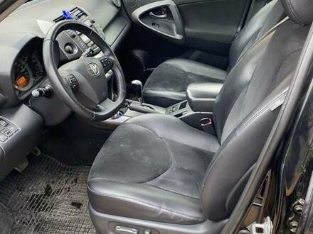 Черный Тойота РАВ 4, объемом двигателя 2 л и пробегом 224 тыс. км за 12500 $, фото 1 на Automoto.ua