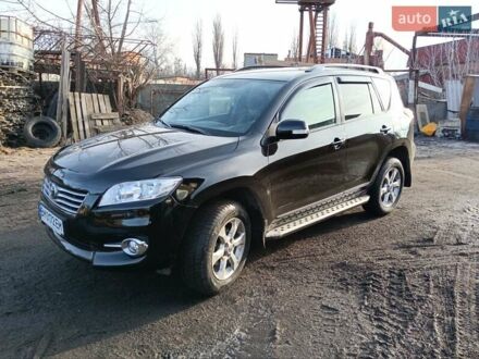 Черный Тойота РАВ 4, объемом двигателя 2 л и пробегом 192 тыс. км за 13500 $, фото 1 на Automoto.ua