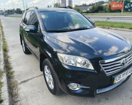 Чорний Тойота РАВ 4, об'ємом двигуна 2 л та пробігом 250 тис. км за 13500 $, фото 1 на Automoto.ua