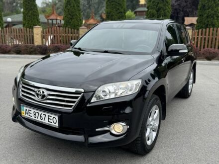 Чорний Тойота РАВ 4, об'ємом двигуна 2 л та пробігом 178 тис. км за 13300 $, фото 1 на Automoto.ua
