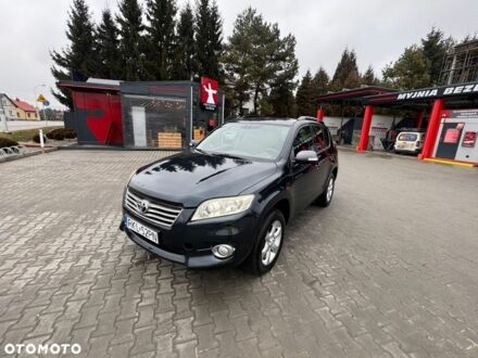 Чорний Тойота РАВ 4, об'ємом двигуна 2.2 л та пробігом 197 тис. км за 2770 $, фото 1 на Automoto.ua