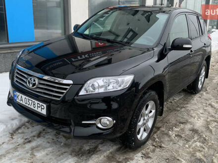 Чорний Тойота РАВ 4, об'ємом двигуна 2 л та пробігом 139 тис. км за 14750 $, фото 1 на Automoto.ua