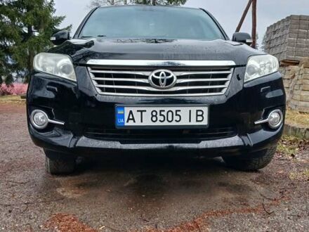 Тойота РАВ 4 2011 в Яремче на Automoto.ua Черный Тойота РАВ 4, объемом двигателя 2.23 л и пробегом 280 тыс. км за 14000 $, фото 1 на Automoto.ua
