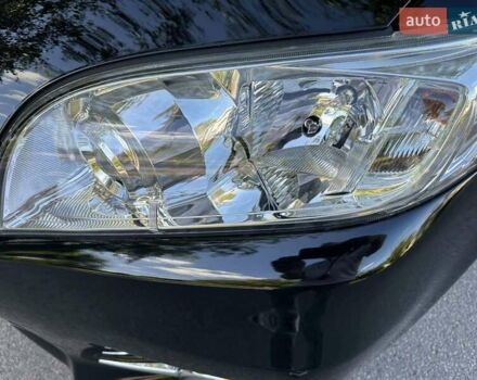 Чорний Тойота РАВ 4, об'ємом двигуна 2 л та пробігом 136 тис. км за 15500 $, фото 1 на Automoto.ua