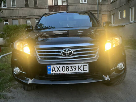 Тойота РАВ 4 2012 в Харькове на Automoto.ua Черный Тойота РАВ 4, объемом двигателя 1.99 л и пробегом 120 тыс. км за 16000 $, фото 1 на Automoto.ua