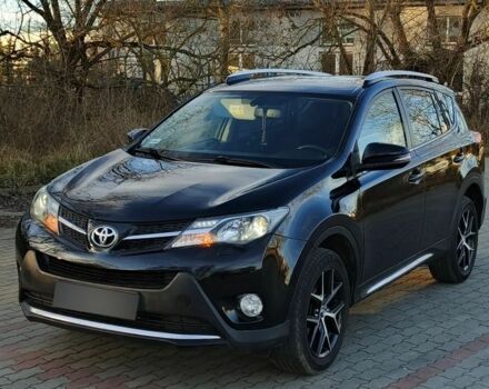 Черный Тойота РАВ 4, объемом двигателя 2 л и пробегом 218 тыс. км за 8400 $, фото 1 на Automoto.ua